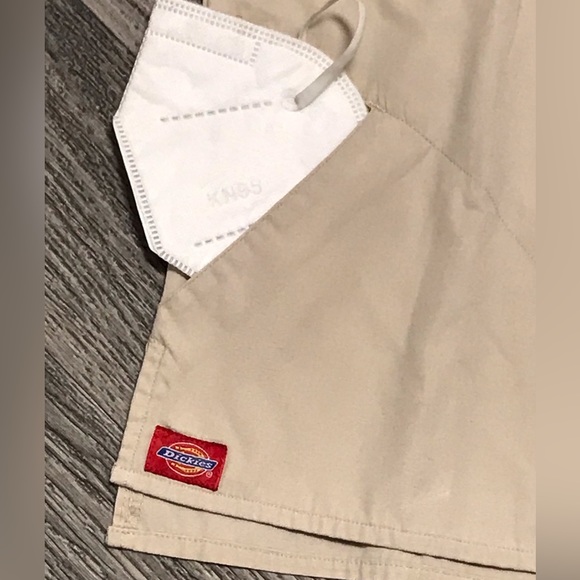 Dickies brand women’s short sleeve V-neck scrub top, size SMALL - Picture 5 of 6